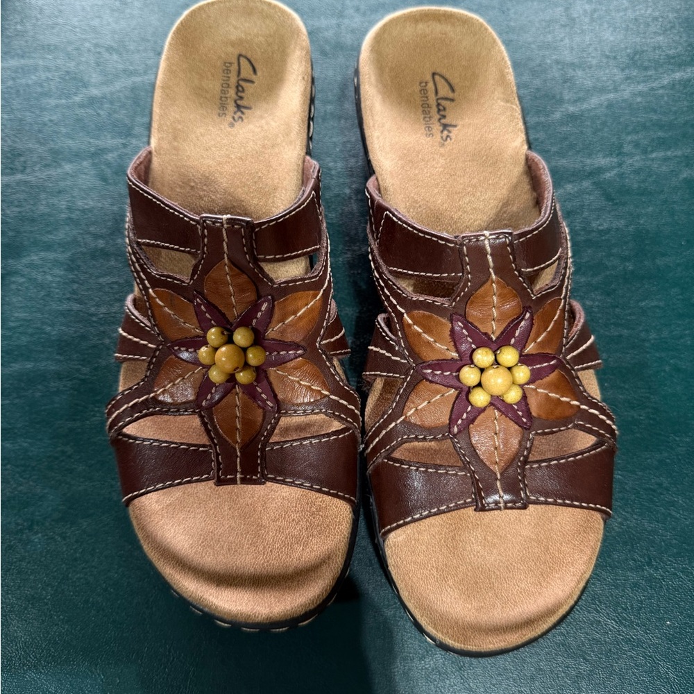 Clarks Women's Brown Floral Leather Slide Sandals 8.5